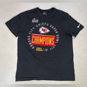Nike Kansas City Chiefs Super Bowl Champions LVII Graphic T-shirt Men Medium